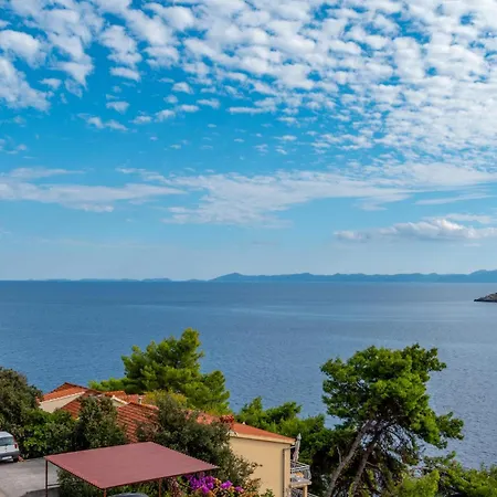 Apartment 2 Bedroom Front In Blato *