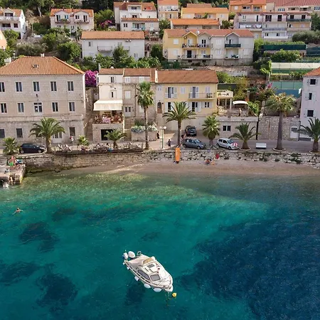 2 Bedroom Front In Blato